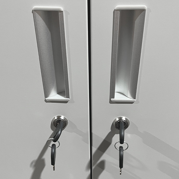 L-kujuline kahetasandiline kahekohaline metallist riidekapp Rehalt Systems, 1800 × 400 × 500
