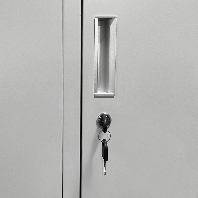 Piirdega kahekohaline metallist riidekapp Rehalt Systems, 1800 × 800 × 500