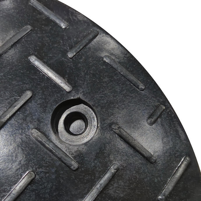 Liikluskünnise Eurostal 40 cm laiune, H40, must otsaelement, kinnitusaukudega 3